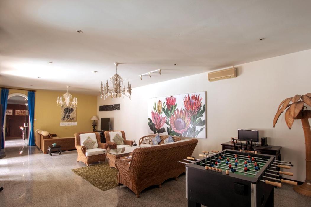 Chalong Palm Residence Экстерьер фото