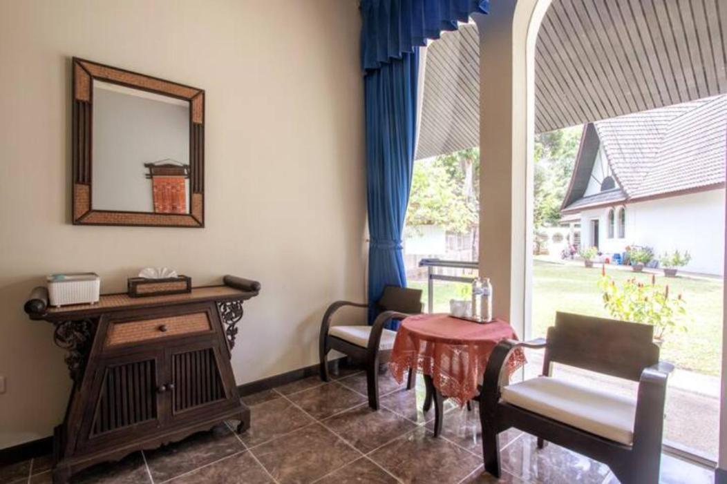 Chalong Palm Residence Экстерьер фото